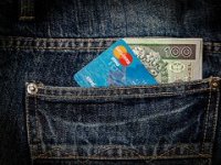 EU prihvatio niže naknade Vise i Mastercarda za kartična plaćanja