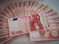 Dižemo sve više kredita, HNB preporučio strože gotovinsko kreditiranje i oprez