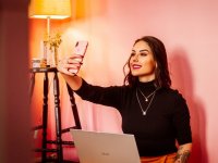 Kako influenceri preživljavaju chatbotove? Hoće li ih zamijeniti AI?