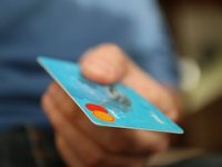 Sve veći broj upita o POS uređajima, poduzetnici i dalje oprezni pri uvođenju kartičnog plaćanja