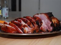 Cijene poletjele u nebo i na riječkoj tržnici. Odojak ide i do 13 eura po kilogramu