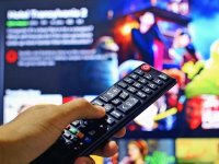 Paramount uz podršku Trumpa kontrira Netflixu za kupnju Warner Brosa