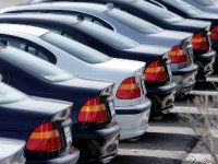 Vladu ne zanima kriza autoindustrije