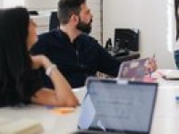 Kako samozatajni poduzetnici mogu izgraditi snažan osobni brend?