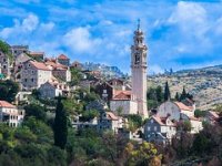 Jadrankamen u stečaju: dok uprava traži novog ulagača, inspektori nadziru bračke 'kave'