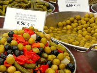 Rastu li u Hrvatskoj više plaće ili cijene?