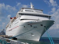 Manje putovanja stranih kruzera, ali s više putnika